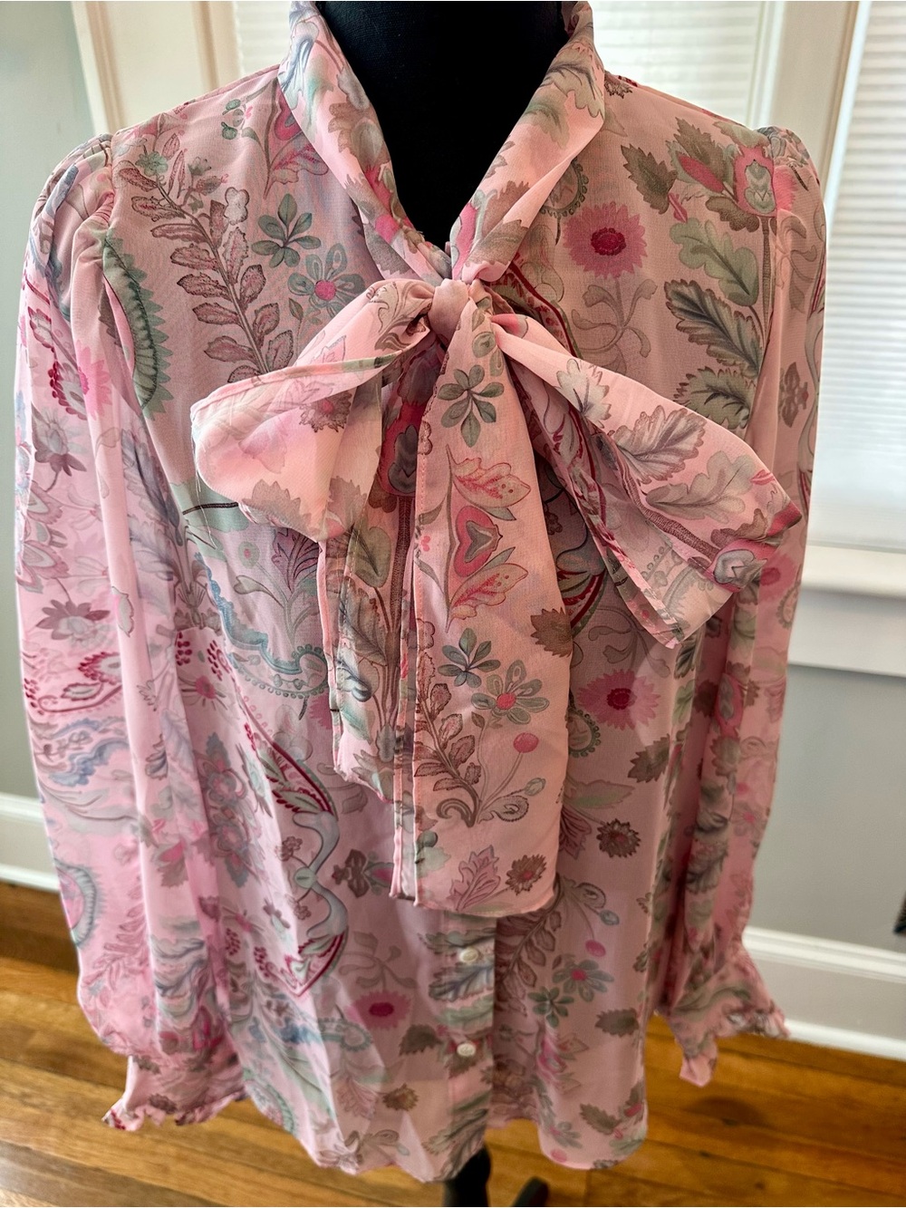 Pink Floral Bow-Neck Tie Long-Sleeve Blouse